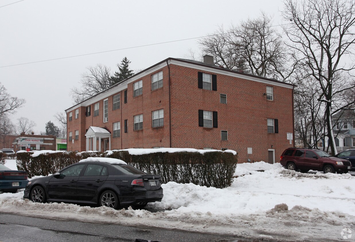Primary Photo - Groveland House Apartments