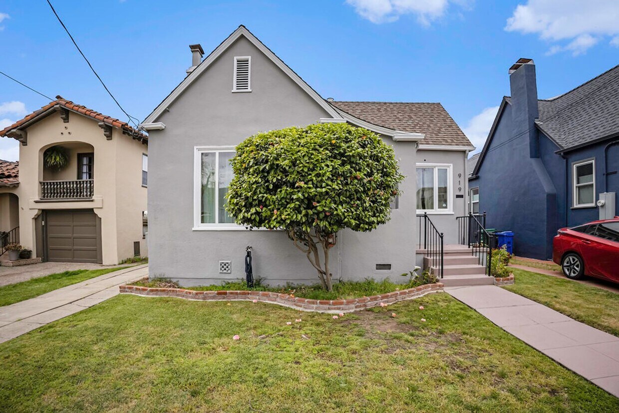 Foto principal - 919 Del Mar Ave