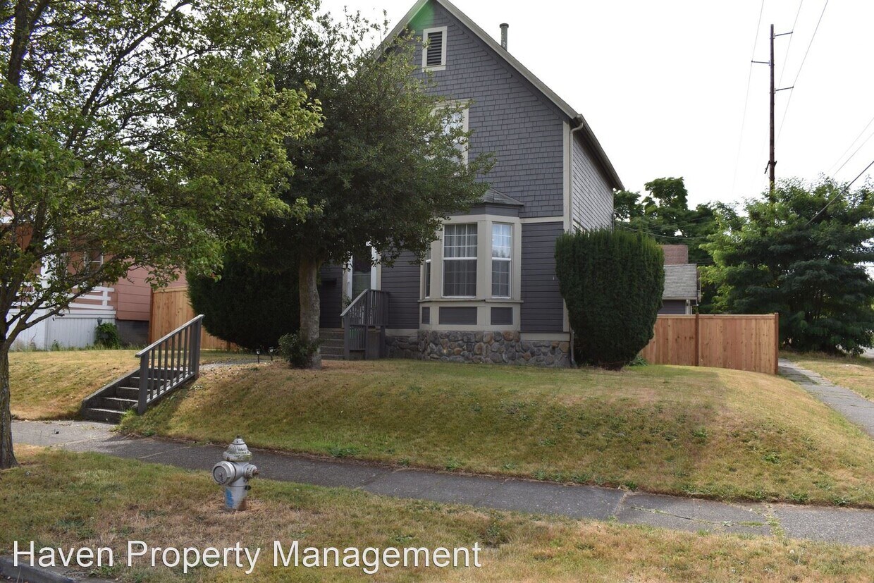 Primary Photo - 3 br, 2 bath House - 3702 S J St