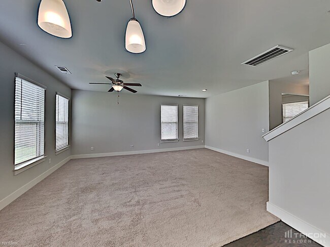 Building Photo - 4810 Kingdom Dr