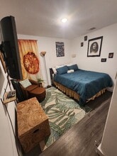 Building Photo - 5212 Ina St