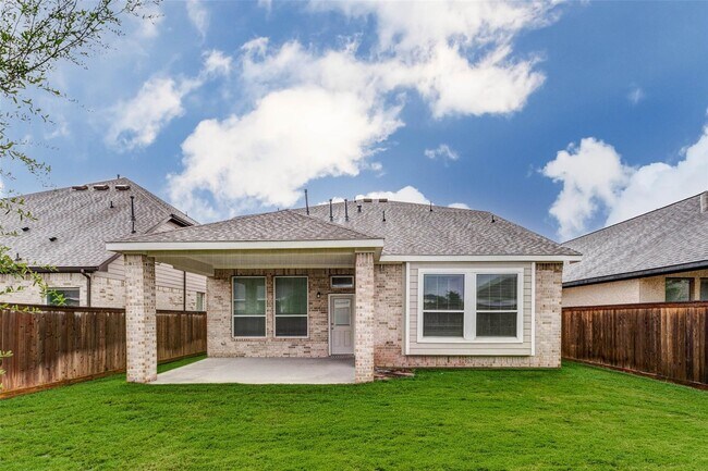 Building Photo - 11134 Plateau Oak Dr