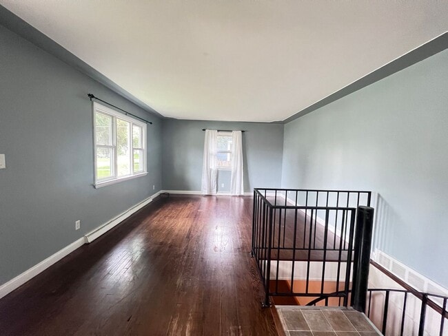 Building Photo - Byron Center schools - Ranch - Move in Ready!