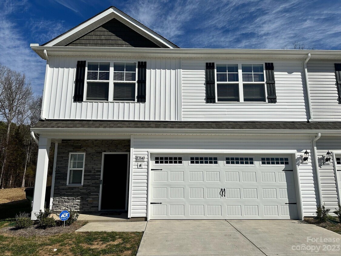 12840 Statesville Rd, Huntersville, NC 28078 Townhome Rentals in Huntersville NC