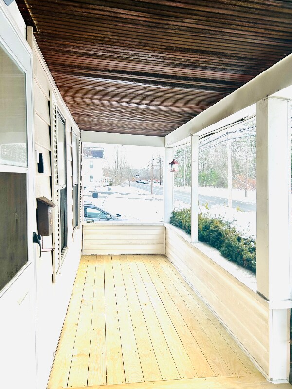 Foto del edificio - 331-333 W Main St