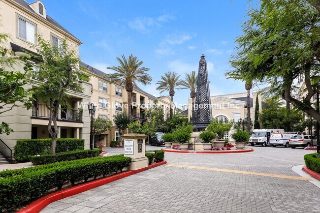 Building Photo - Wonderful 1 Bedroom in Irvine Watermarke C...