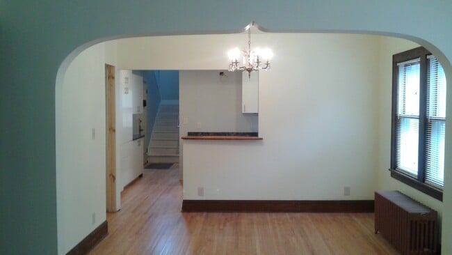 Building Photo - 4609 28th Ave S