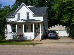 Building Photo - 320 Platt St
