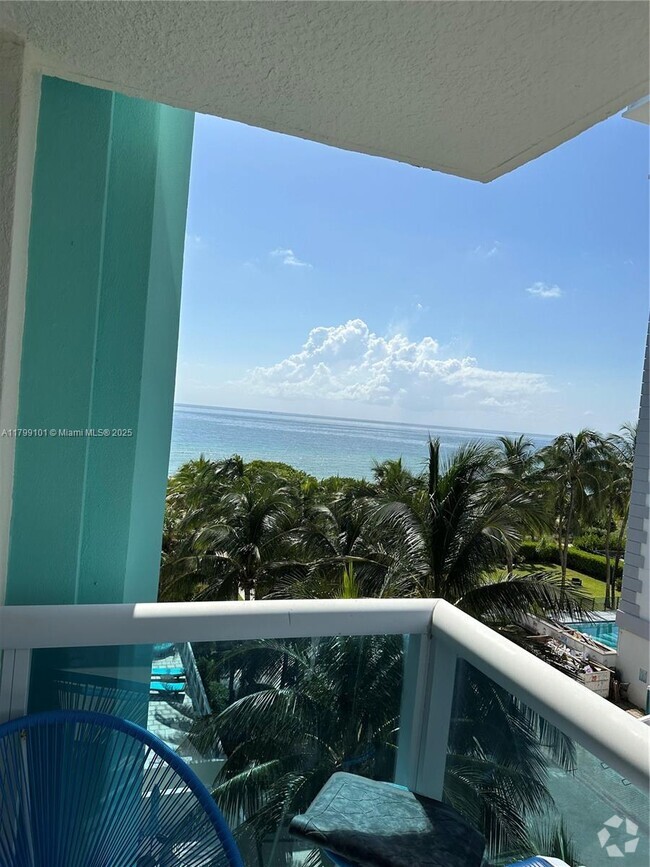 Building Photo - 9201 Collins Ave