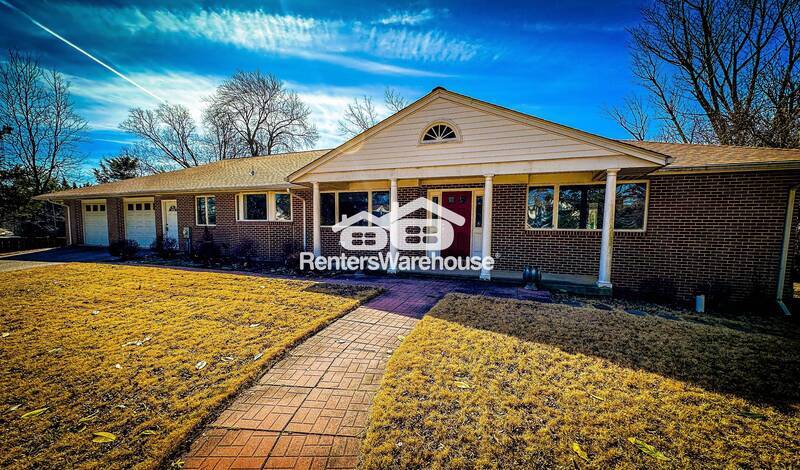Primary Photo - 10226 Parkman Rd