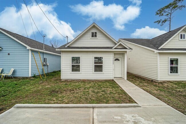Building Photo - 16888 Kempwood