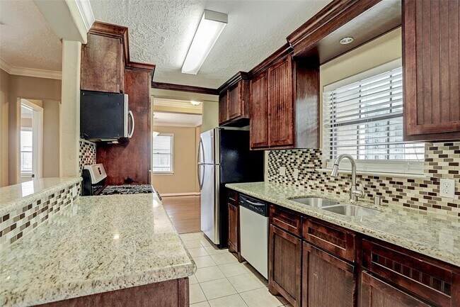 Foto del edificio - 4601 De Lange Ln