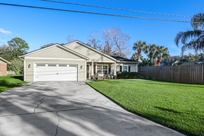 Building Photo - 2021 Holly Oaks River Dr