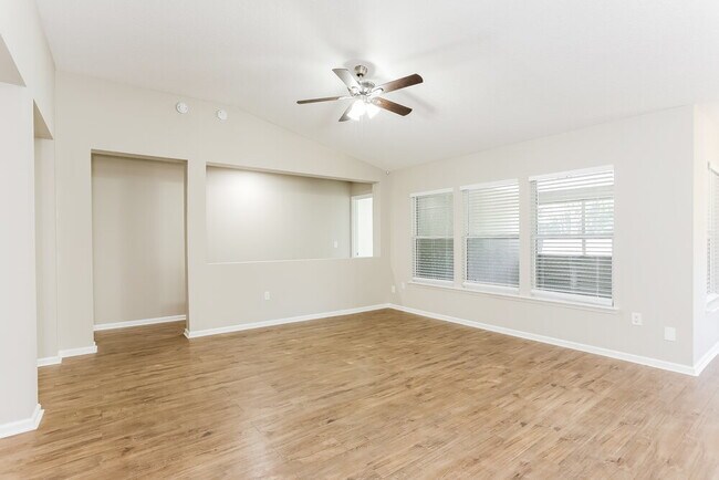 Building Photo - 76199 Tideview Ln