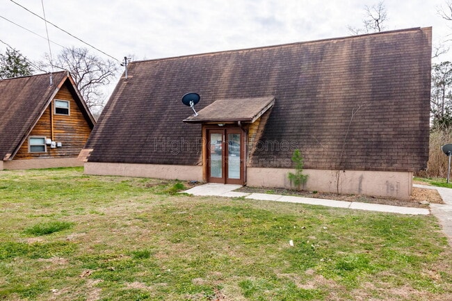 Building Photo - 90 Park St