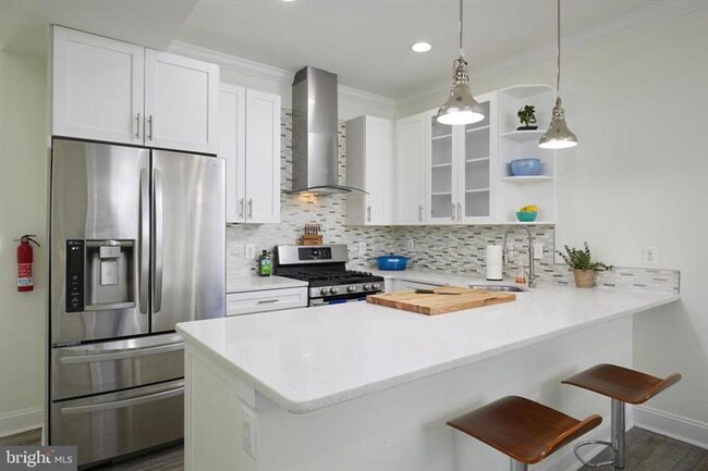 Building Photo - 29 Q St NE