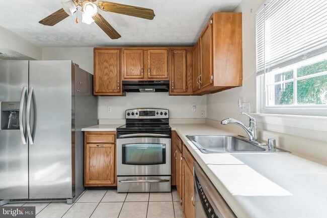 Building Photo - 2530 Vivaldi Ln