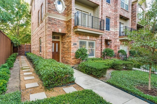 Foto del edificio - 3610 Gillespie St