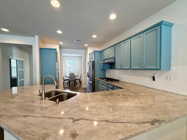 Foto del edificio - 1360 Wakefield Trail