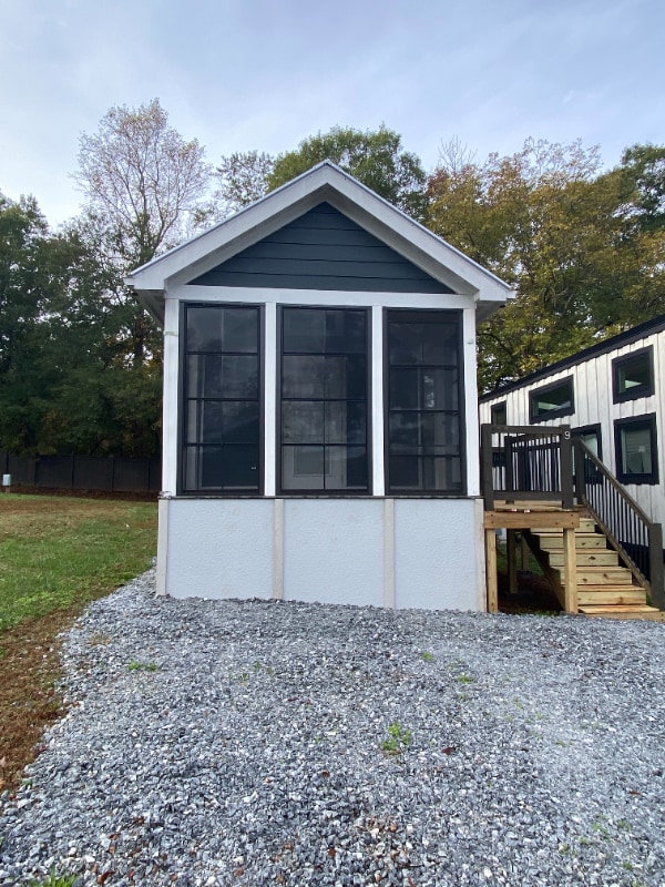 Foto del edificio - 9 Tiny Home Cir