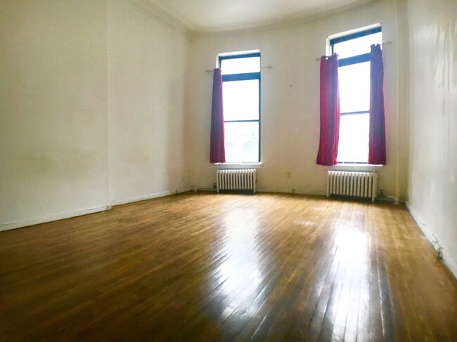 Building Photo - 439 W 147th St