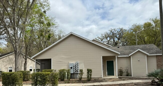 Foto del edificio - 4700 SW Archer Rd