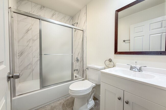 Foto del edificio - 732 E 52nd St