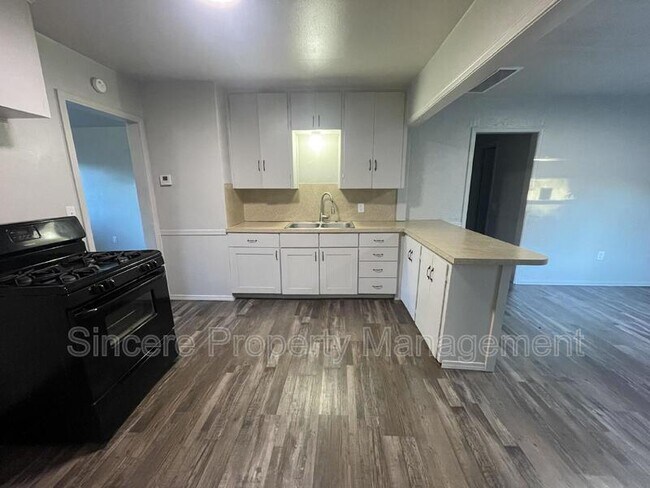Foto del edificio - 736 NW 97th St