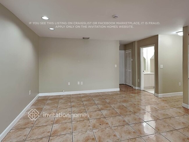 Foto del edificio - 1121 NW 129th Pl