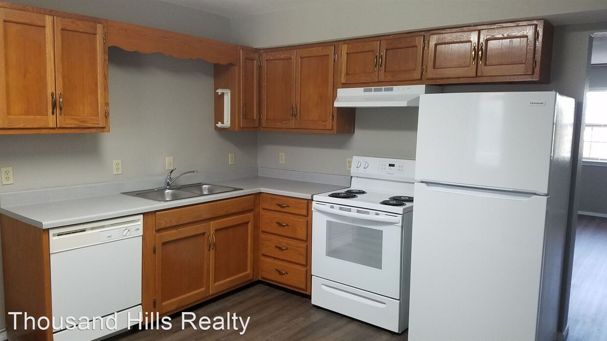 2 br, 1 bath House - 1105 Bird Road Apt #4