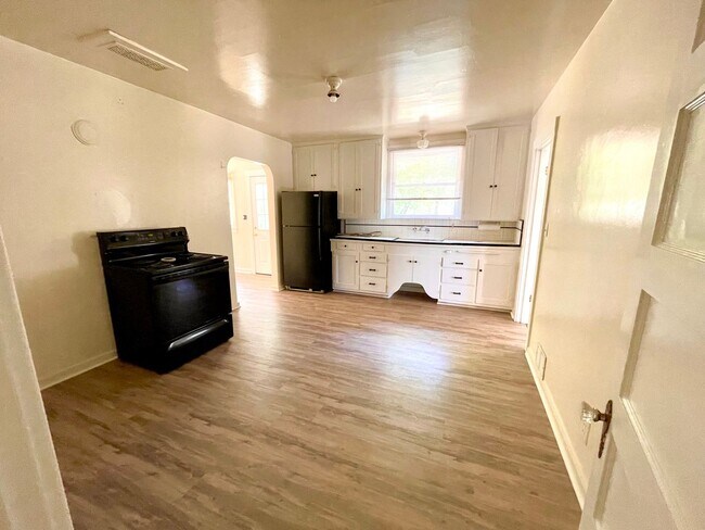 Foto del edificio - 3 Bedroom 1 bath home in Nevada City