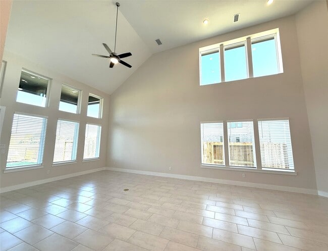 Building Photo - 2519 Dovetail Elm Dr