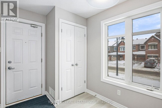 Building Photo - 2224-2224 Marble Cres