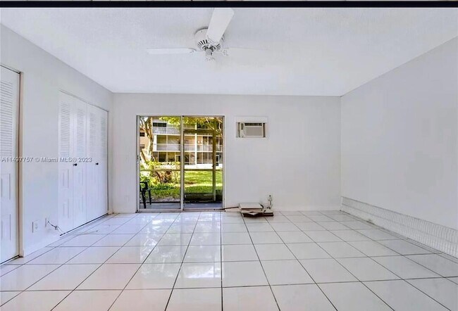 Foto del edificio - 100 SW 132nd Way