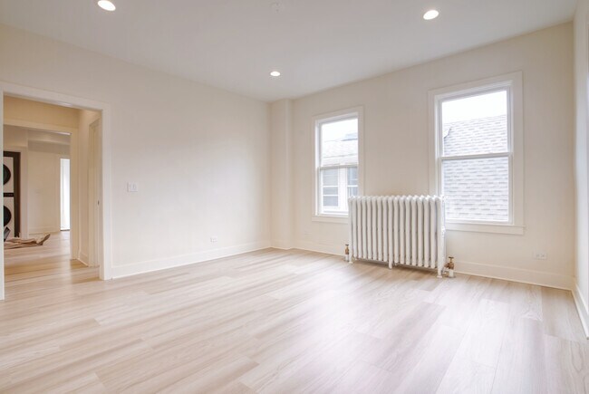 Foto del edificio - 418 Ridge Rd