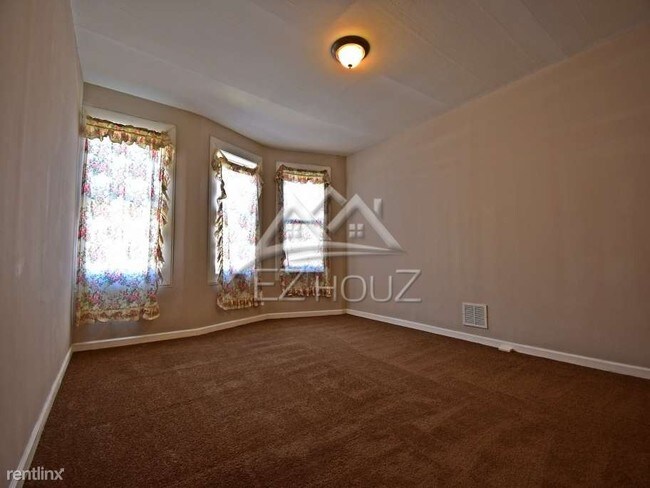 Building Photo - 2517 W Fairmount Ave