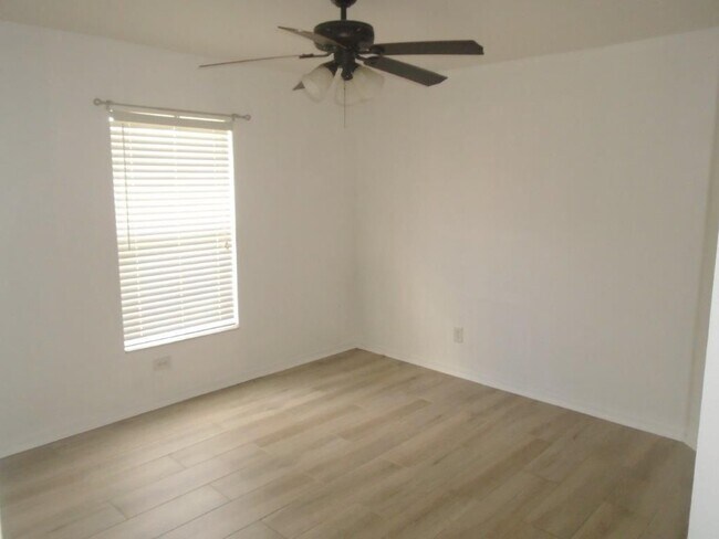 Foto del edificio - 6788 Abbott St