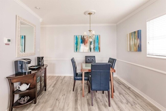 Building Photo - 6020 Midnight Pass Rd