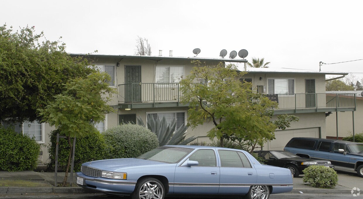 Building Photo - 1710 Maubert Ct