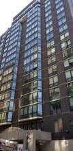Building Photo - 21 W Goethe St