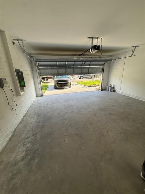 Foto del edificio - 6224 Botticella Blvd
