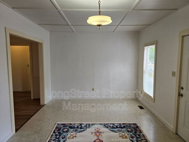 Building Photo - 513 NW 19th St