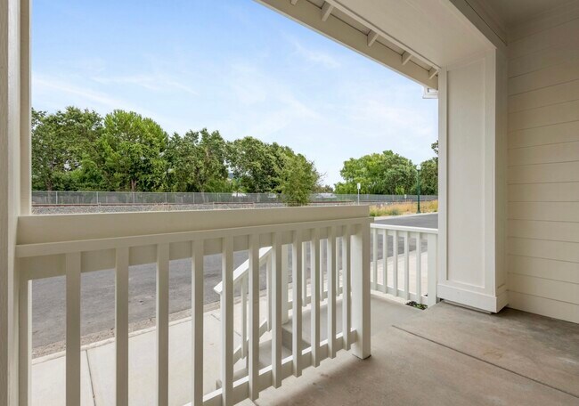 Building Photo - 2253 Vanderford Dr