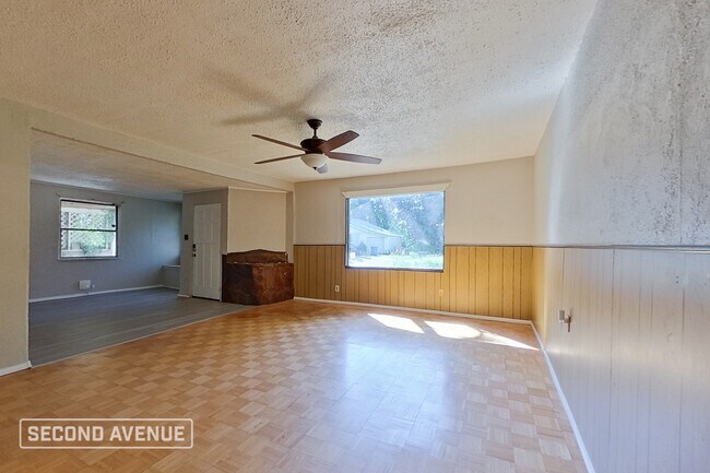 Building Photo - 1110 9th Ave