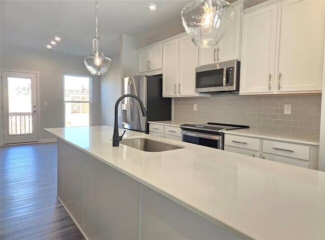 Foto del edificio - 341 Skylar Ct SE