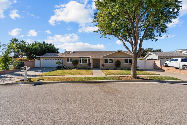 Foto del edificio - 3177 Austin Ave