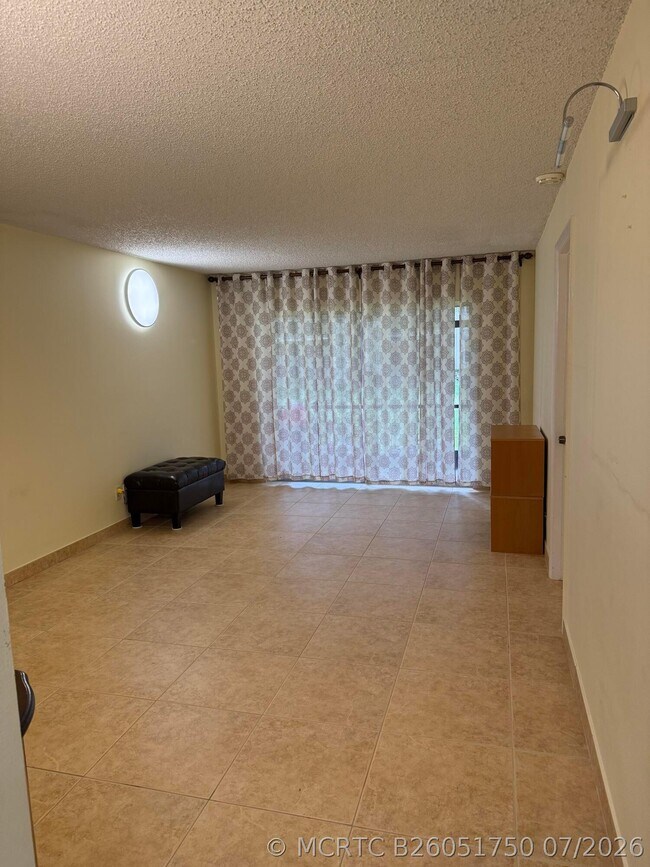 Building Photo - 4272 NW 89th Ave