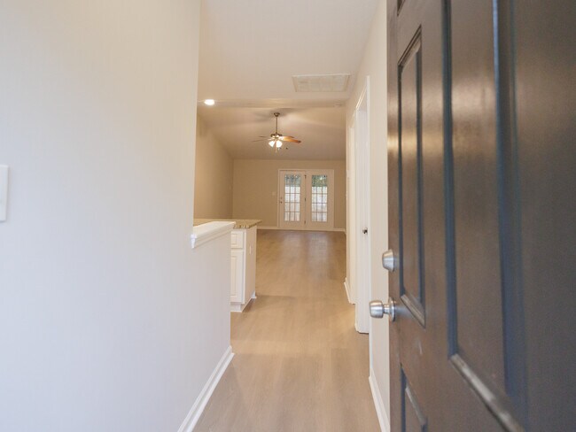 Building Photo - 2221 Bridgeton Rd