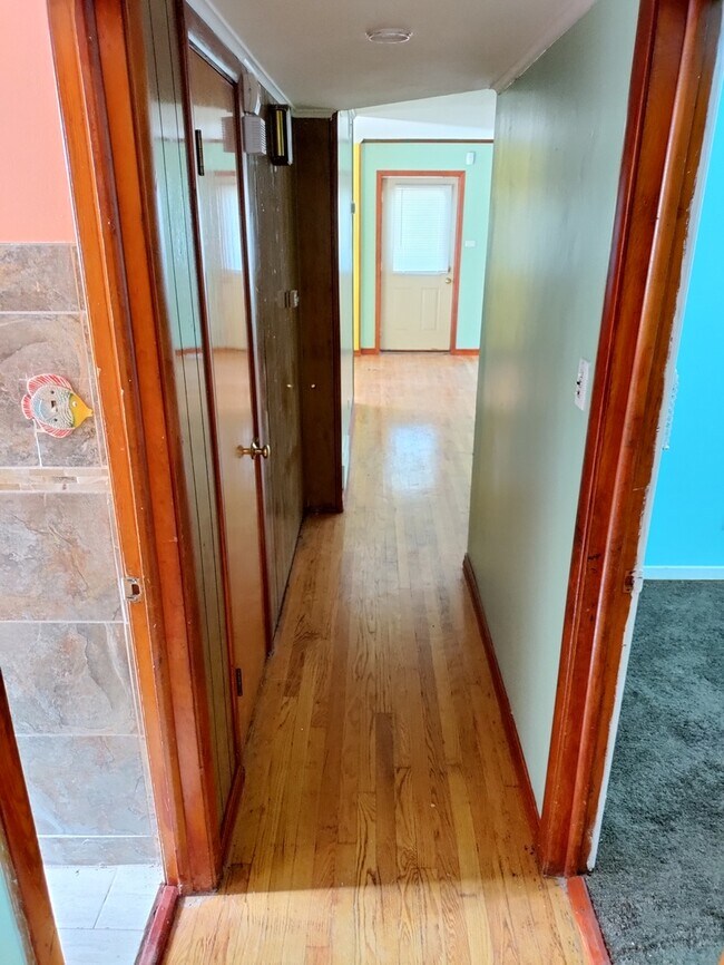 Foto del edificio - 14211 Minerva Ave