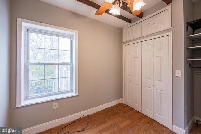 Foto del edificio - 2123 Spring Garden St